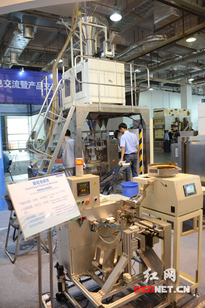 全國種子雙交會開幕 800個新品種亮相長沙