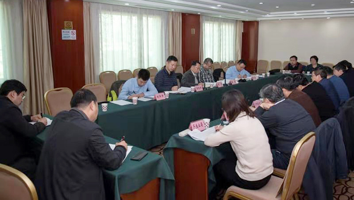 3-召開綜合種業工作座談會.jpg