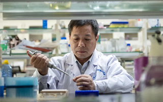播種30年‖湯繼華：做農業科研工作，先要把自己變成農民！